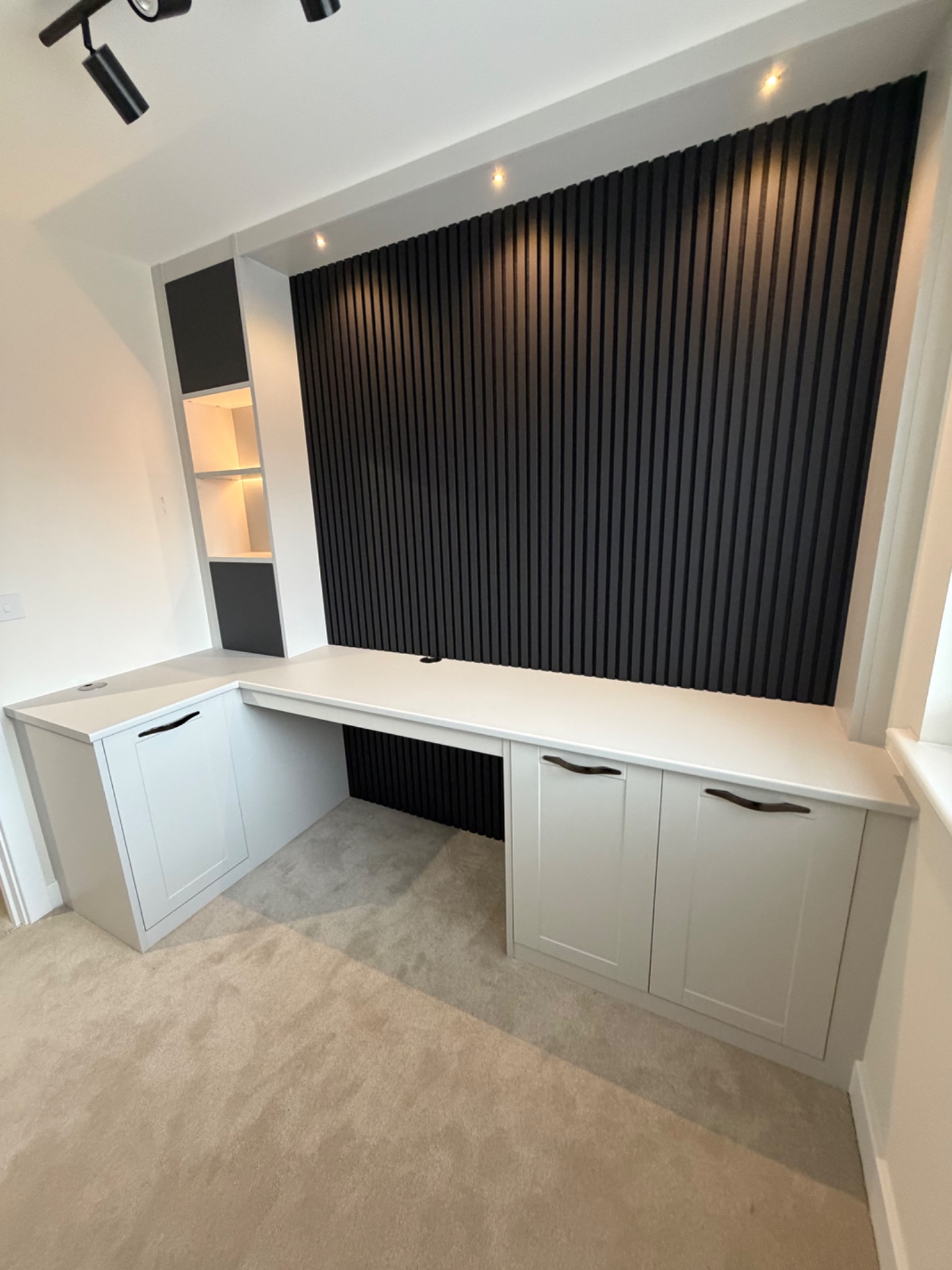 Bespoke Home Office – Black Slatted Wall